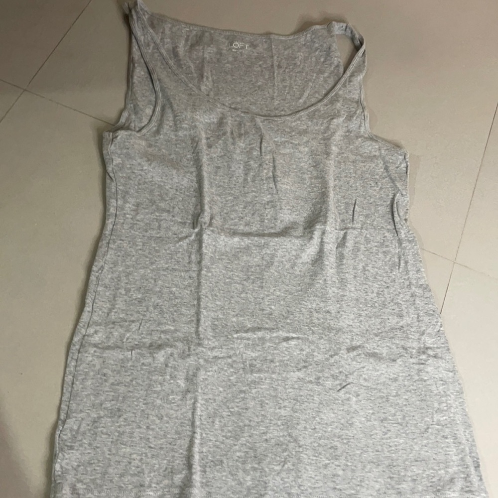 Ann Taylor LOFT shirt. Size XL